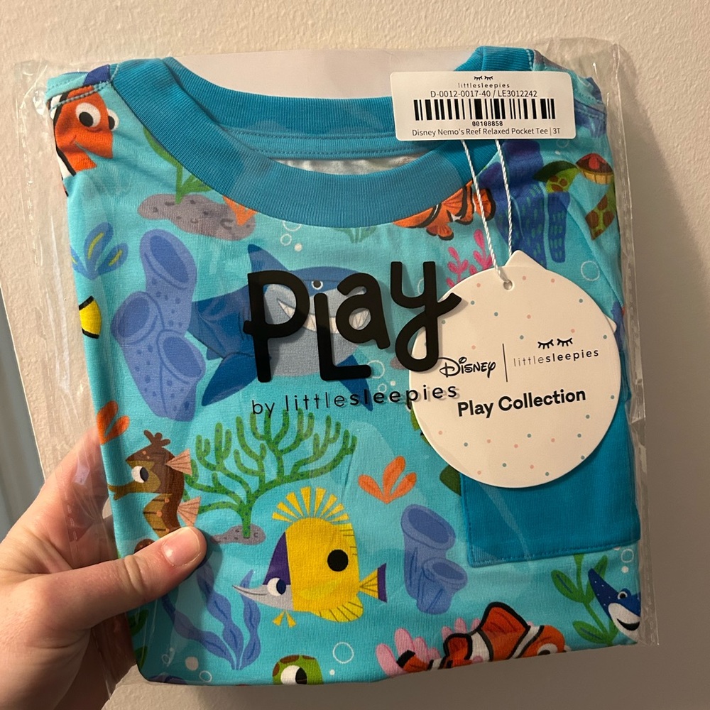 NIB Little Sleepies Nemo’s Reef Pocket tee